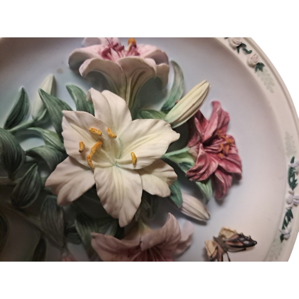 THE LILY GARDEN Plate Lena Liu's Beautiful Gardens #4. 3D Lillies And Butterfly - Picture 3 of 13